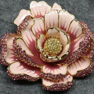 LE Joan Rivers Peony Brooch!